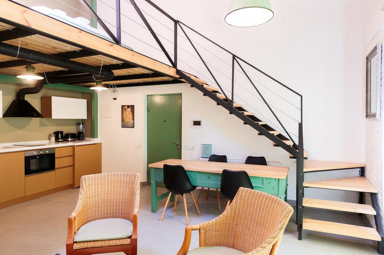 Nini'S Lofts At The Melikishvili Street Tbilisi Exterior photo